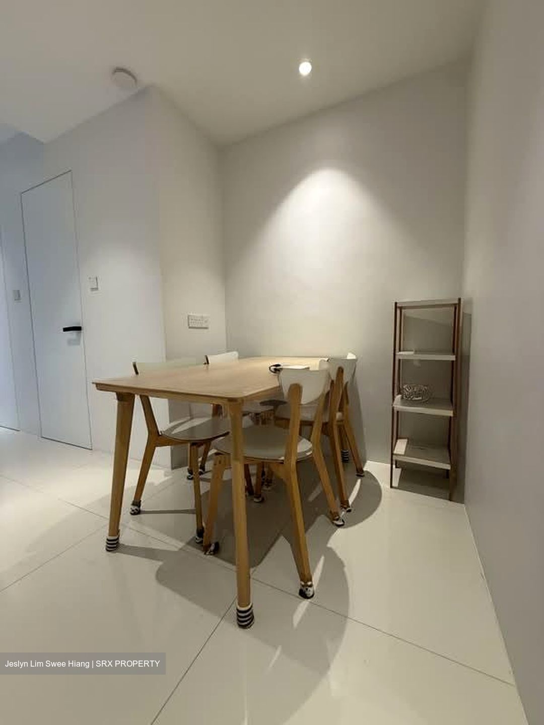 Eng Aun Park (D11), Terrace #585654331